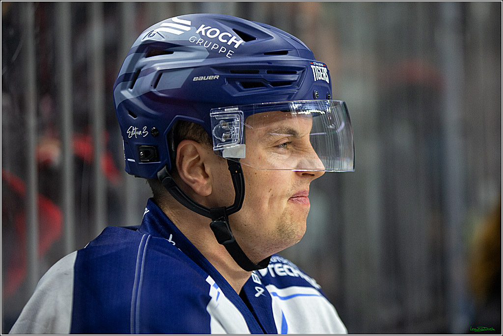 PENNY DEL; Koelner Haie- Straubing Tigers; Koeln, 09.10.2022